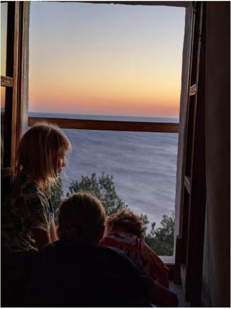 Ustrine View Villa Eksteriør billede